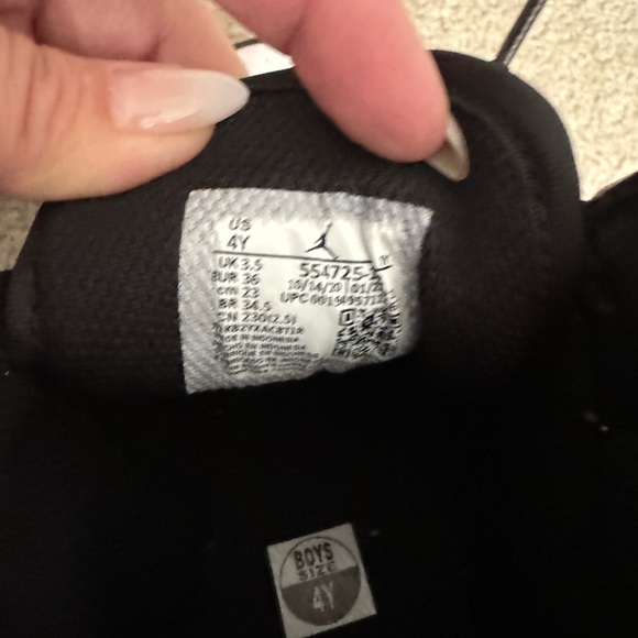 Air Jordan 1 Mid in Arctic Orange - Picture 3 of 9